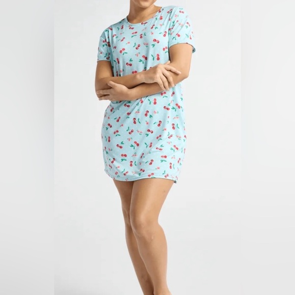 Joyspun Other - Joyspun Women's Short Sleeve Sleepshirt, Sizes S/M